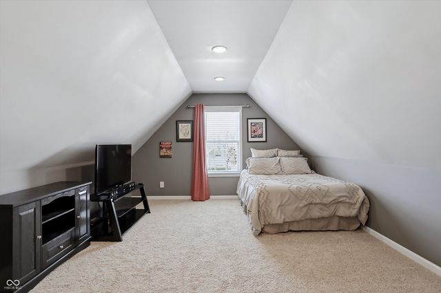 2867 Bloomsbury S, Greenwood, IN 46143