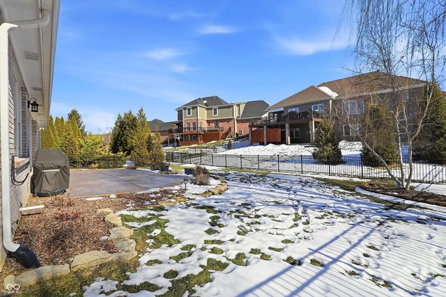 2867 Bloomsbury S, Greenwood, IN 46143