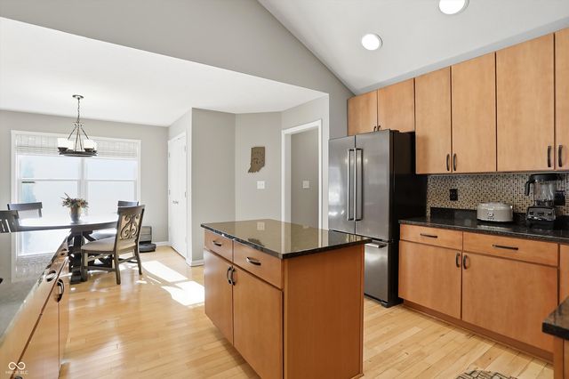 2867 Bloomsbury S, Greenwood, IN 46143