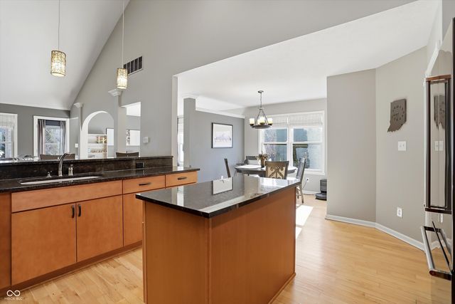 2867 Bloomsbury S, Greenwood, IN 46143