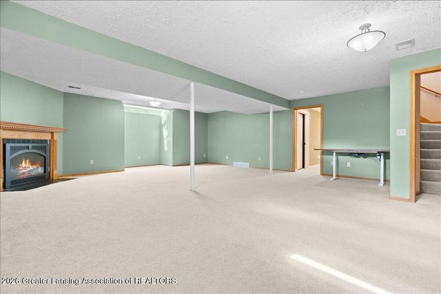 611 Dartmouth Drive, Dewitt, MI 48820