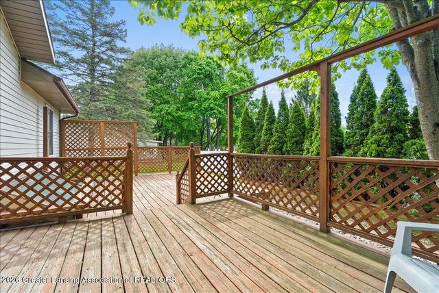 611 Dartmouth Drive, Dewitt, MI 48820