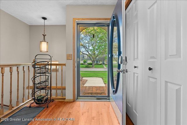 611 Dartmouth Drive, Dewitt, MI 48820