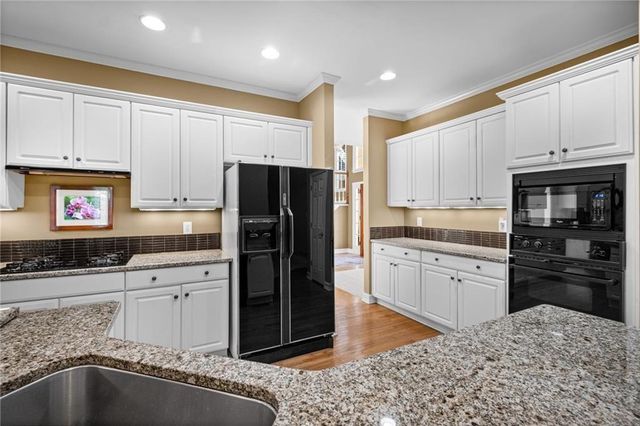 1605 Amberwood Court, Woodstock, GA 30189