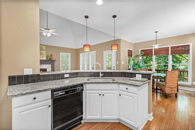 1605 Amberwood Court, Woodstock, GA 30189