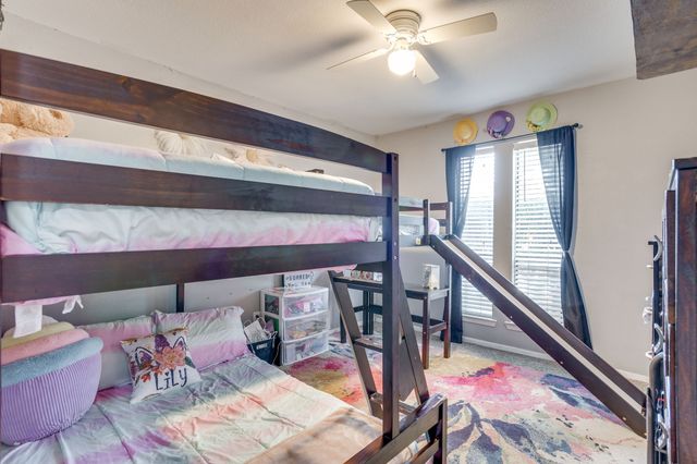 435 SE Gardens Boulevard, Burleson, TX 76028