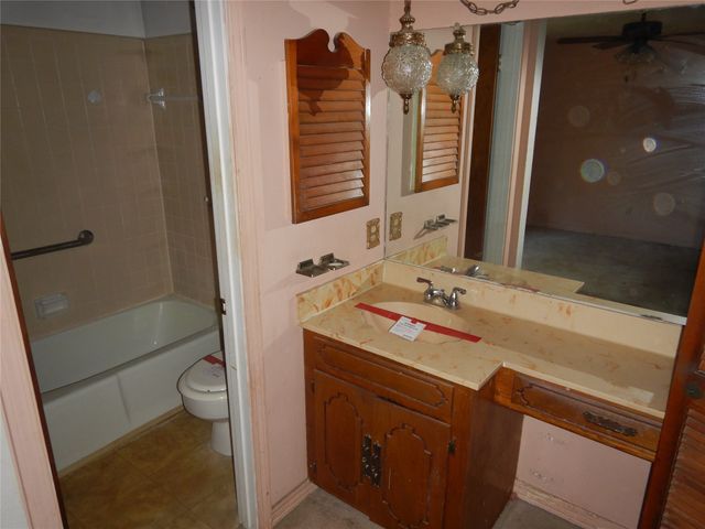 305 Hacienda Circle, Haughton, LA 71037