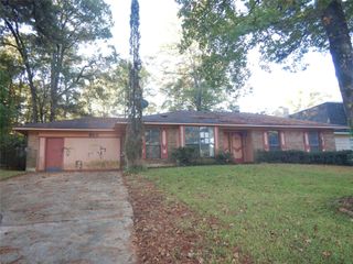 305 Hacienda Circle, Haughton, LA 71037