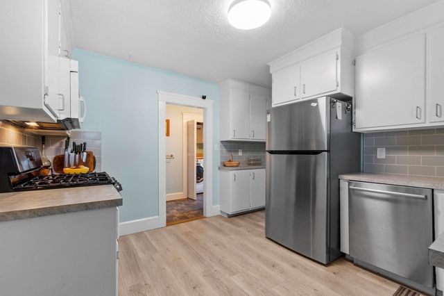 16-18 Curboy Rd, Sturbridge, MA 01566