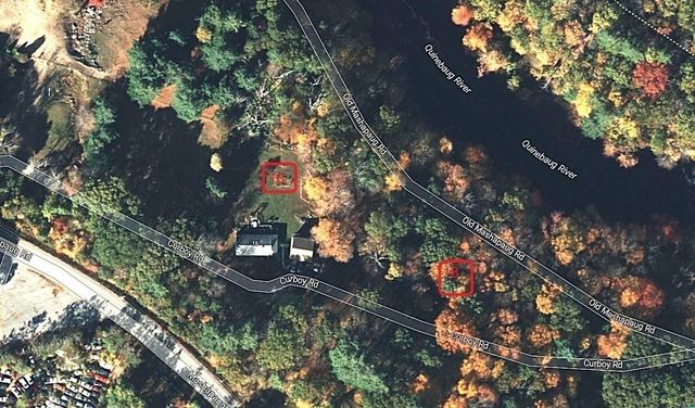 16-18 Curboy Rd, Sturbridge, MA 01566