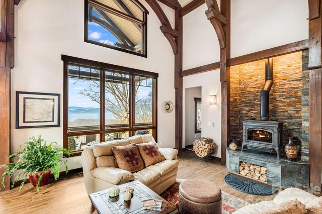 2223 Scarlet Ridge, Sylva, NC 28779