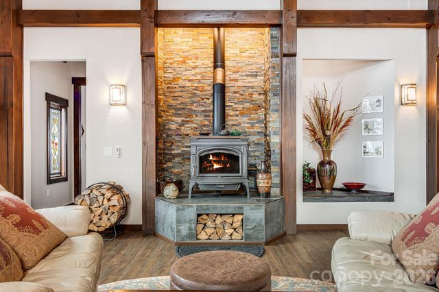 2223 Scarlet Ridge, Sylva, NC 28779