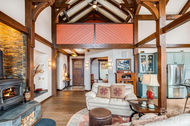 2223 Scarlet Ridge, Sylva, NC 28779