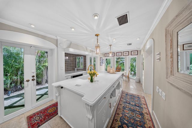 714 S ATLANTIC Drive, Lantana, FL 33462