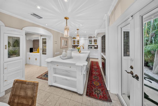 714 S ATLANTIC Drive, Lantana, FL 33462