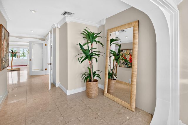 714 S ATLANTIC Drive, Lantana, FL 33462