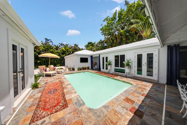 714 S ATLANTIC Drive, Lantana, FL 33462