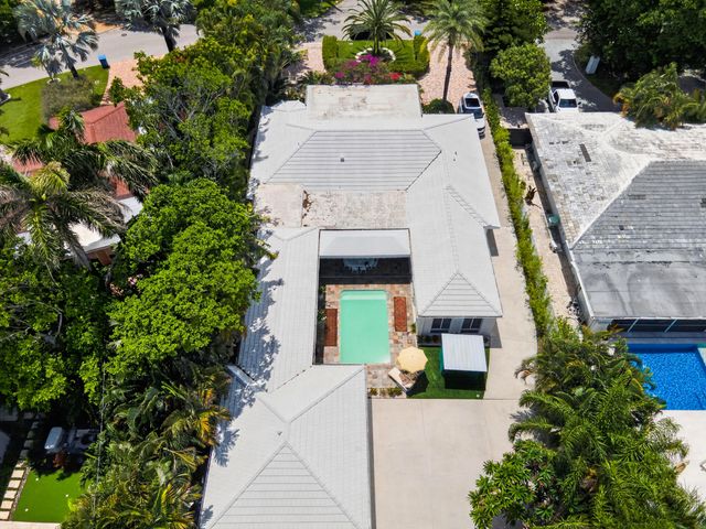 714 S ATLANTIC Drive, Lantana, FL 33462