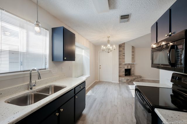 629 Fern Meadow Dr, Universal City, TX 78148