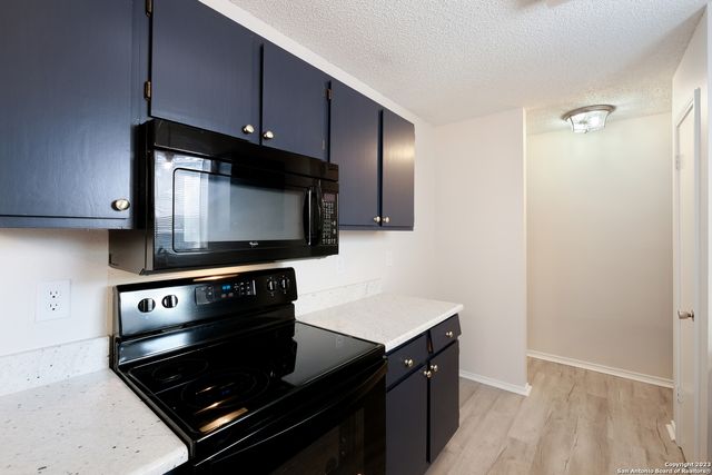 629 Fern Meadow Dr, Universal City, TX 78148