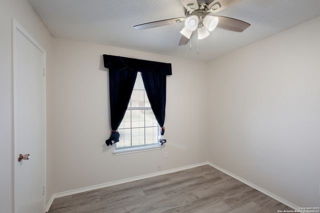 629 Fern Meadow Dr, Universal City, TX 78148