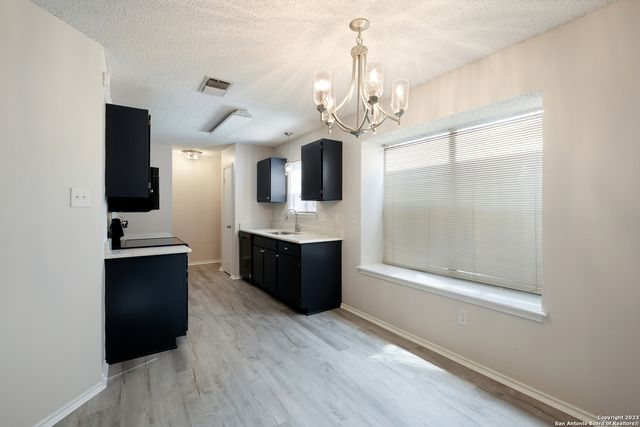 629 Fern Meadow Dr, Universal City, TX 78148