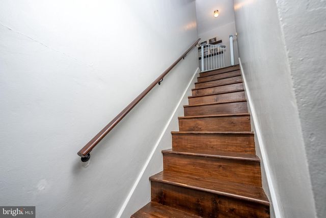 12 STROHM RD, Shippensburg, PA 17257