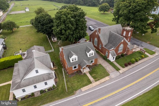 12 STROHM RD, Shippensburg, PA 17257