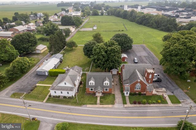 12 STROHM RD, Shippensburg, PA 17257