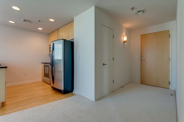 415 Church St Apt 2402, Nashville, TN 37219