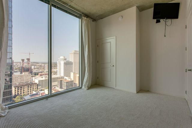 415 Church St Apt 2402, Nashville, TN 37219