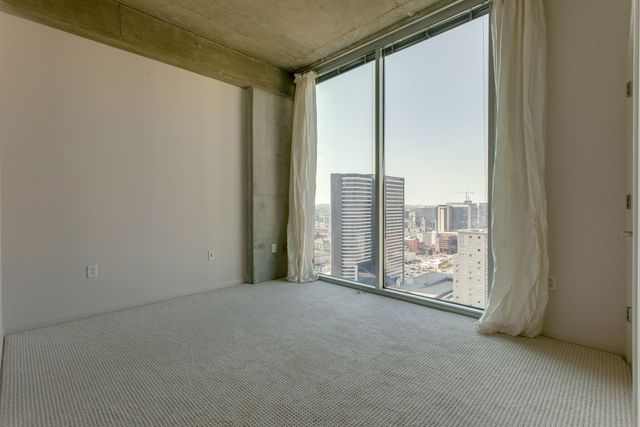 415 Church St Apt 2402, Nashville, TN 37219