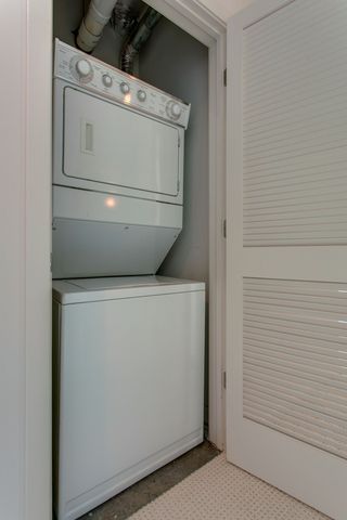 415 Church St Apt 2402, Nashville, TN 37219