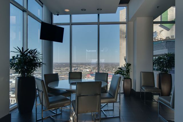 415 Church St Apt 2402, Nashville, TN 37219