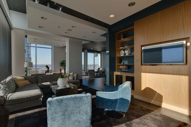 415 Church St Apt 2402, Nashville, TN 37219