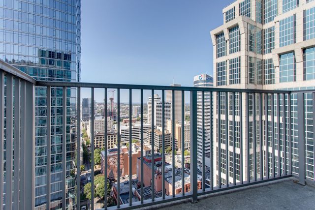 415 Church St Apt 2402, Nashville, TN 37219