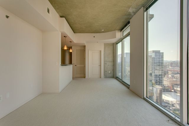 415 Church St Apt 2402, Nashville, TN 37219