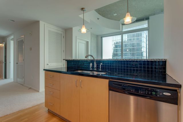 415 Church St Apt 2402, Nashville, TN 37219