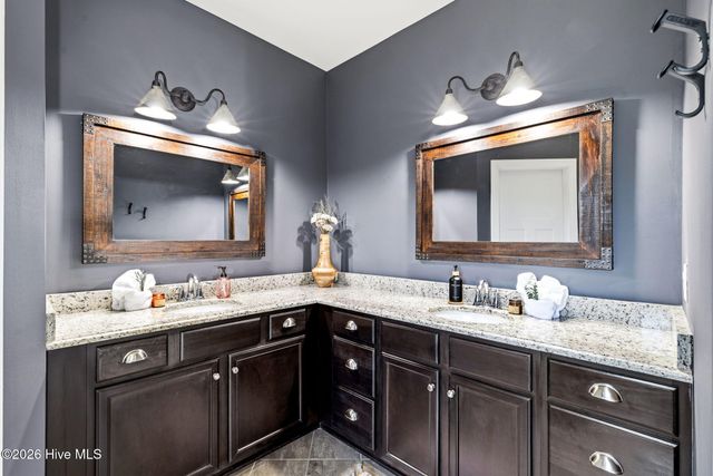 88 S Lamplighters Walk, Hampstead, NC 28443