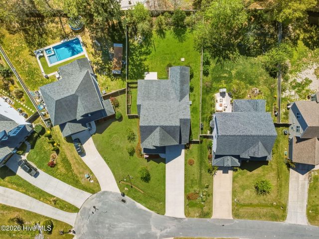 88 S Lamplighters Walk, Hampstead, NC 28443