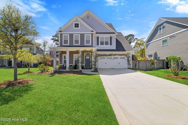 88 S Lamplighters Walk, Hampstead, NC 28443