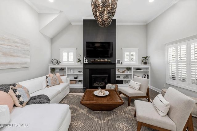 88 S Lamplighters Walk, Hampstead, NC 28443