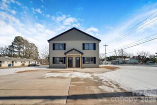 402 Deaton Street, Statesville, NC 28677