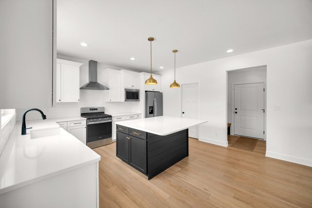 1079 Kleven Lane, Crown Point, IN 46307