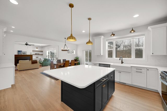 1079 Kleven Lane, Crown Point, IN 46307