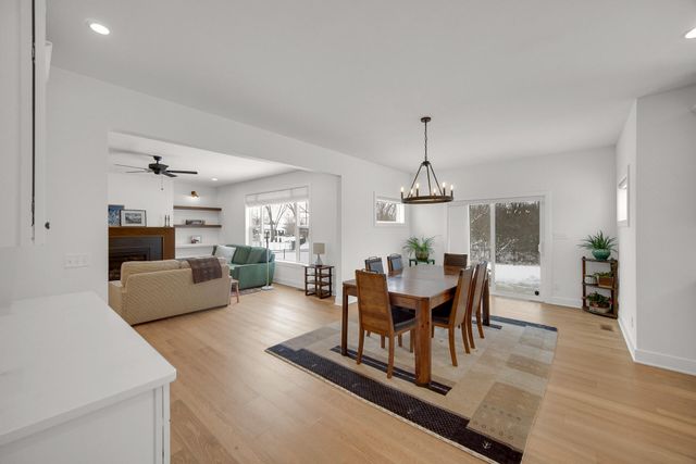 1079 Kleven Lane, Crown Point, IN 46307