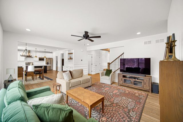 1079 Kleven Lane, Crown Point, IN 46307