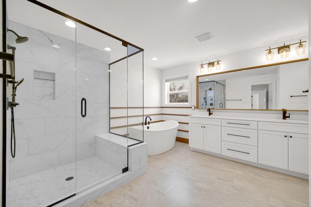 1079 Kleven Lane, Crown Point, IN 46307