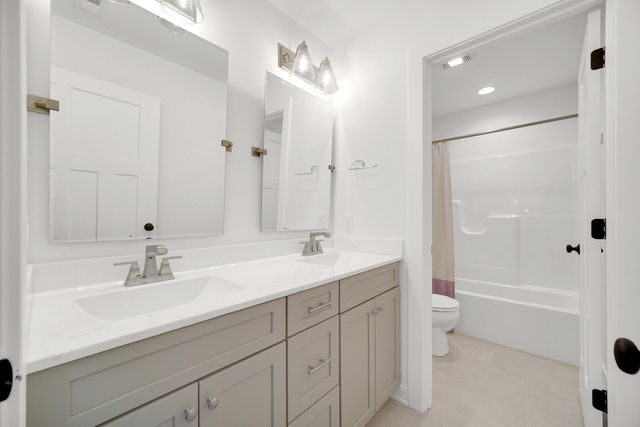 1079 Kleven Lane, Crown Point, IN 46307