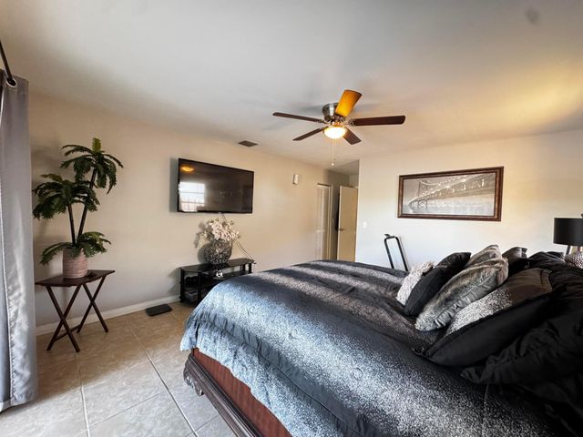 5812 Killarney Avenue, Fort Pierce, FL 34951